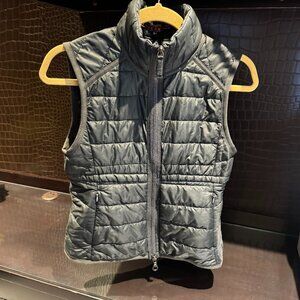 Frauenschuh gray ski vest size 0 limited addition